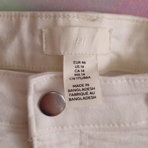 H&M White Slim Mom High Ankle Jeans Size 14 - Picture 2 of 4